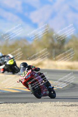 media/Jan-10-2025-CVMA Friday Practice (Fri) [[489e0da257]]/Group 4 and Trackday/Session 5 (Turn 7)/